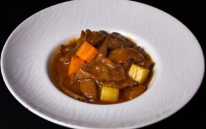 7 Dicas Infalíveis de Como Fazer Carne Guisada com Cenoura Macia e Saborosa