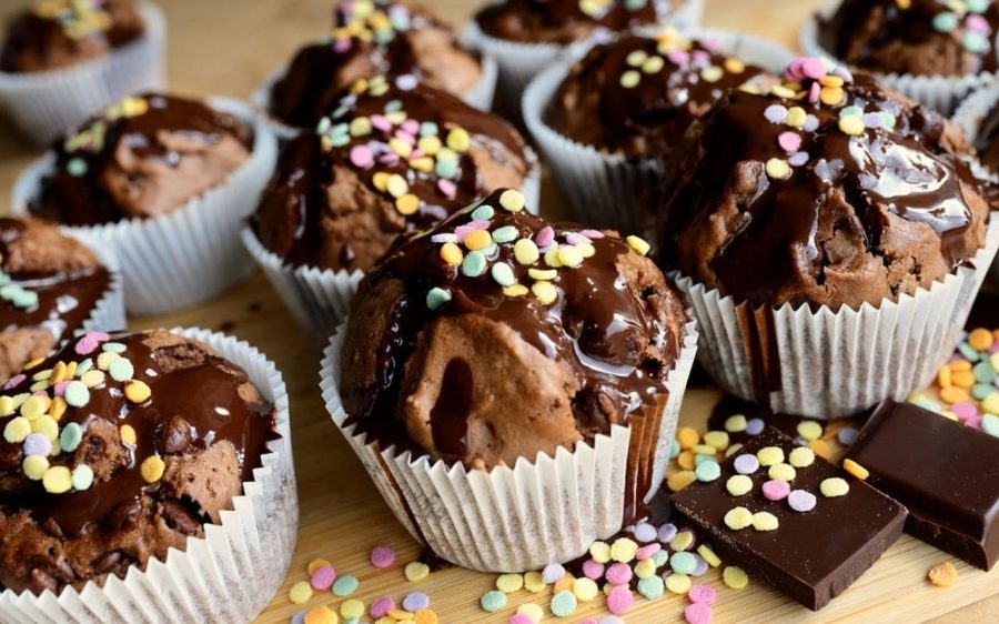 6 Passos Simples de Como Fazer Cupcakes de Chocolate Fofinhos e Deliciosos